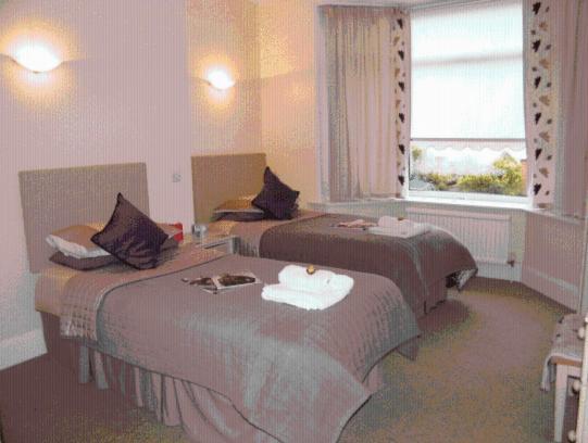 Eastcote Luxury Guest House Clyst Saint Mary Habitación foto